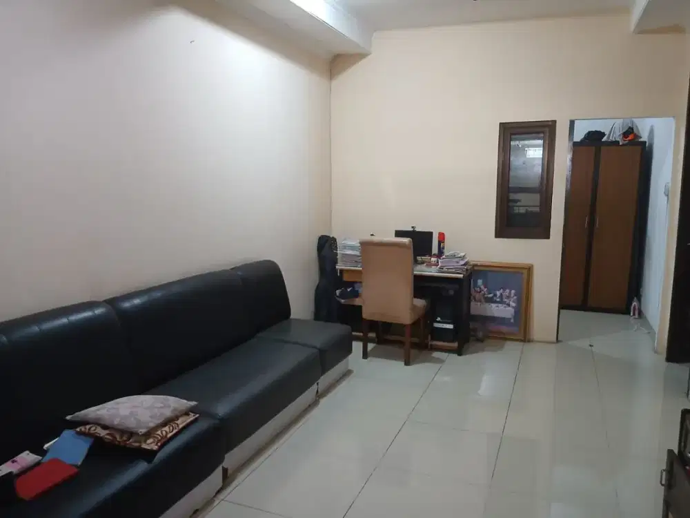 Rumah Pusat Kota Siti Munigar Pasirkoja