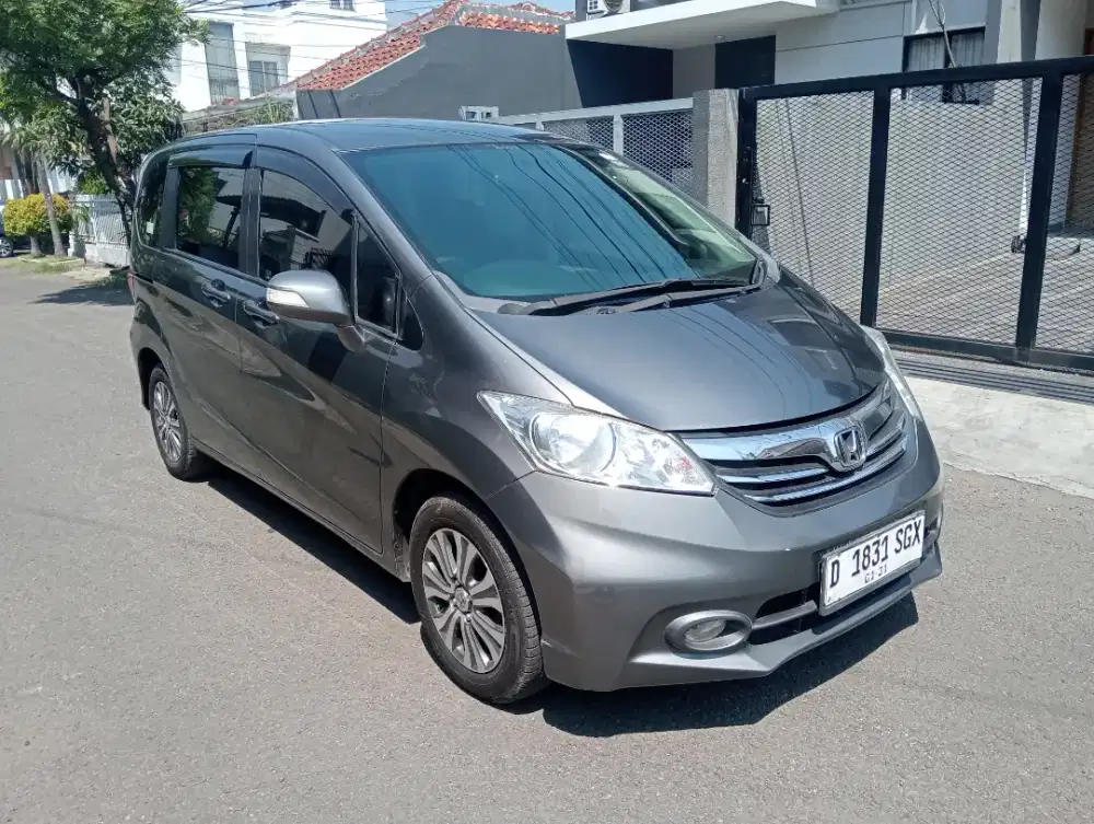 Freed E 2013 Sangat mulus