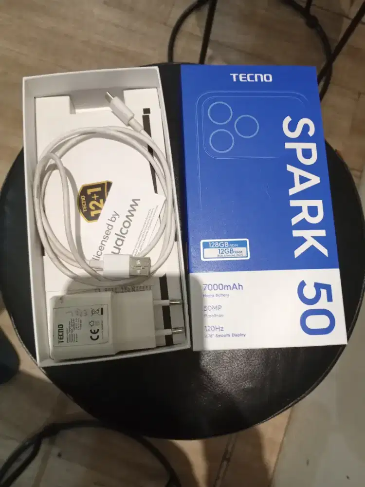Techno spark 50 128 / 4 gb