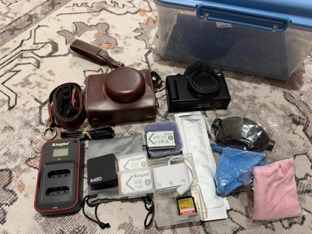 Sony zv-1 mark ii ( + perlengkapan nya komplitt tinggal vlog)