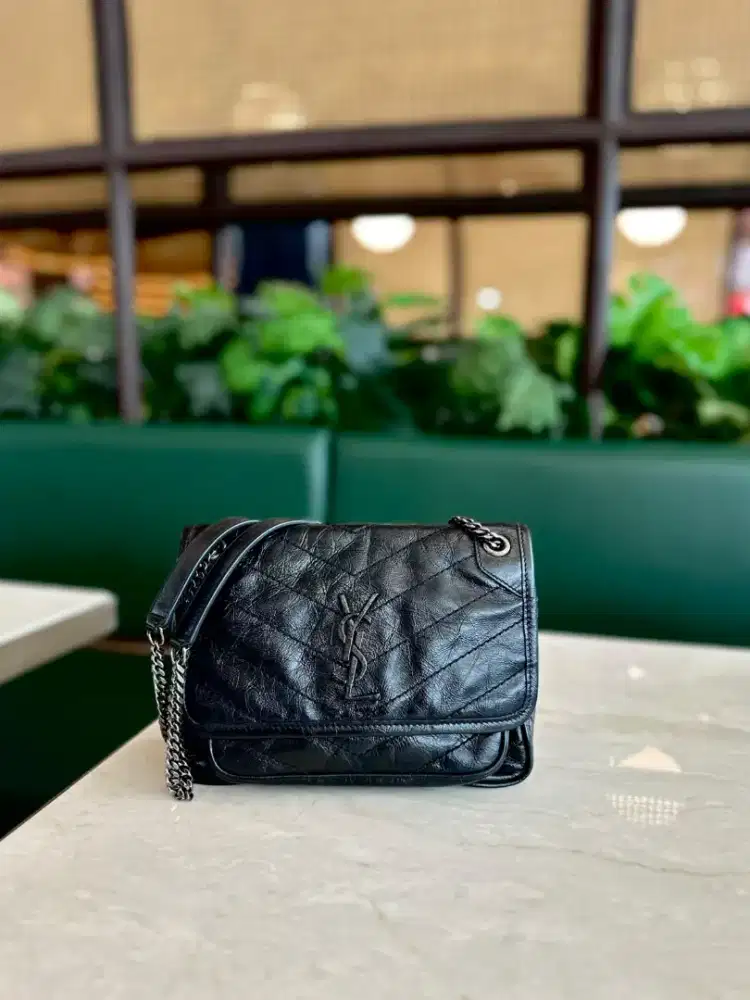 Yves Saint Laurent Niki baby rhw 2018 size 21