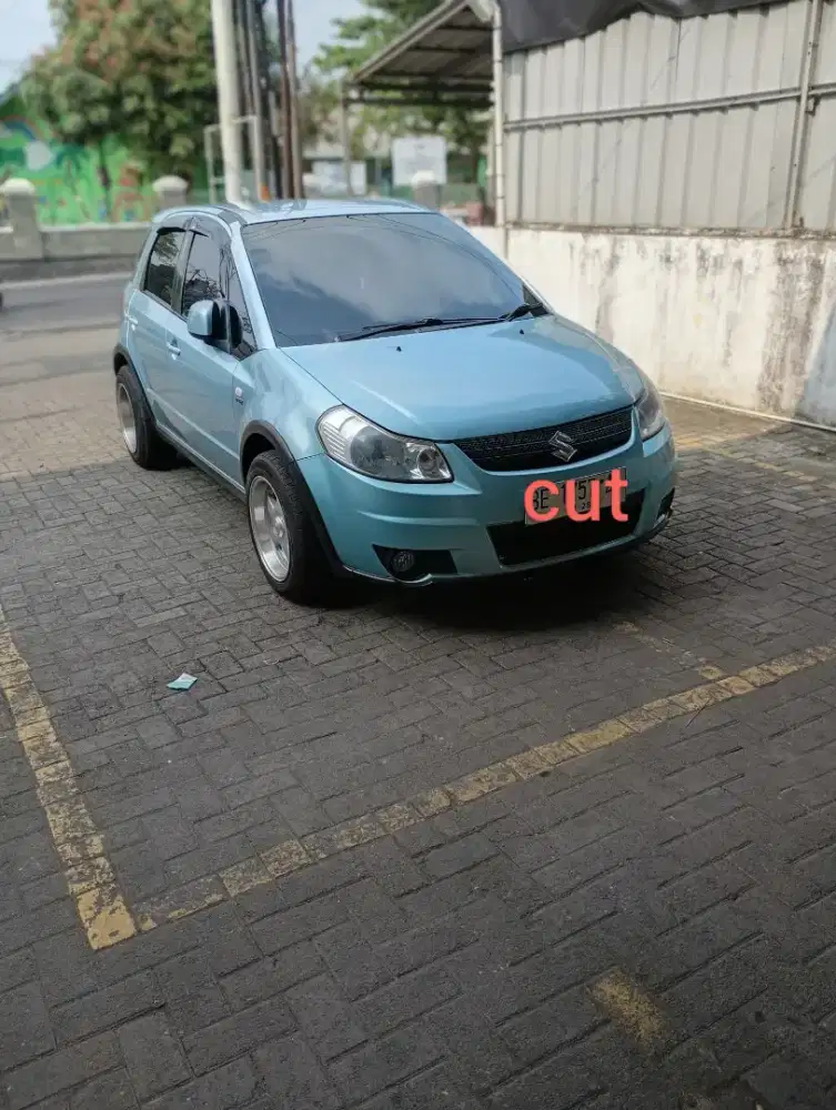 Suzuki SX4 X-Over