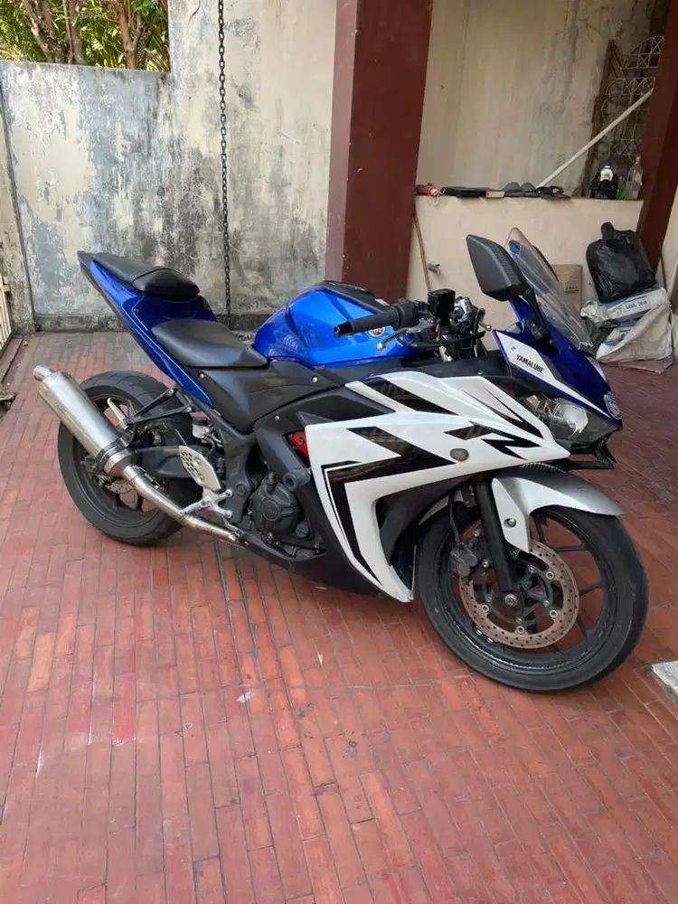 Yamaha R25 2015