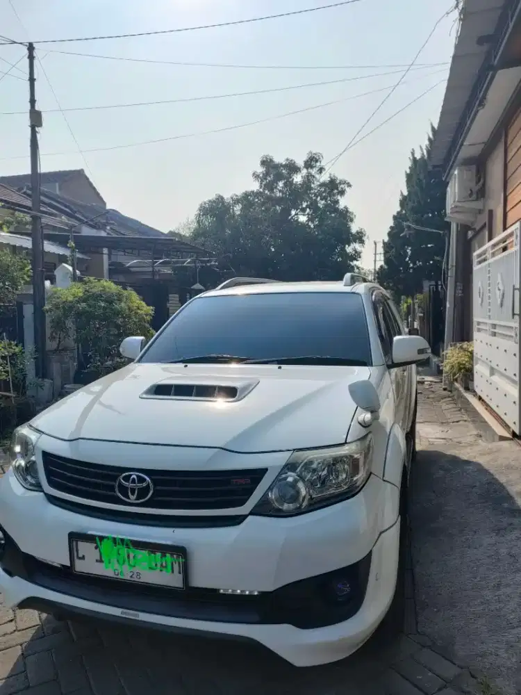 Fortuner vnt trd 2014 putih
