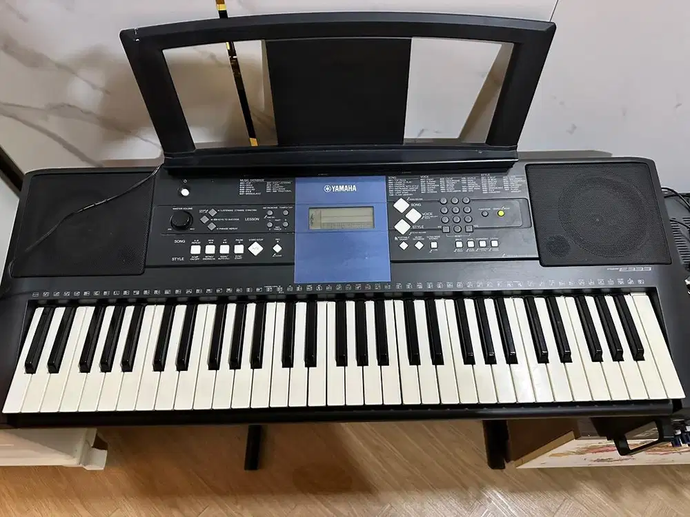 Preloved Keyboard Yamaha PSR E333