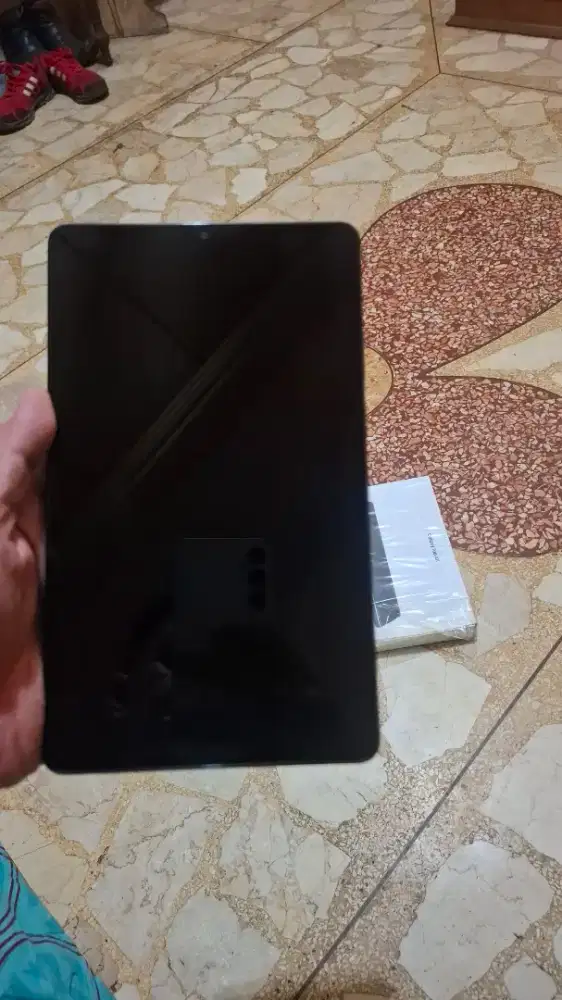 Samsung tab A11 gsm+wifi..full set