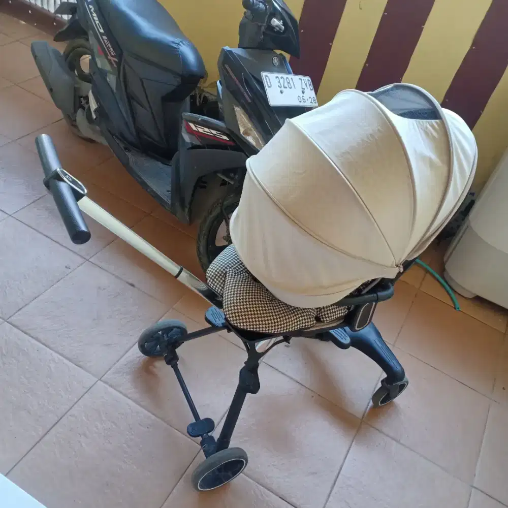 Dijual STROLLER Bayi preloved masih mulus !!