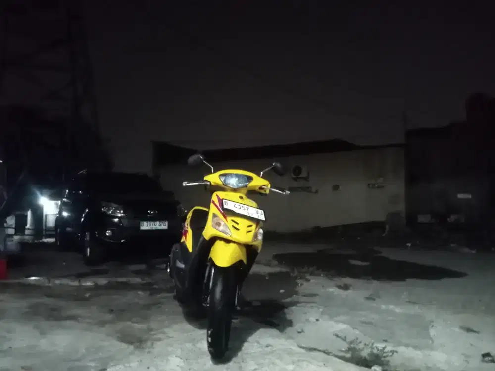 Mio sporty 2005 non step warna  asli kuning