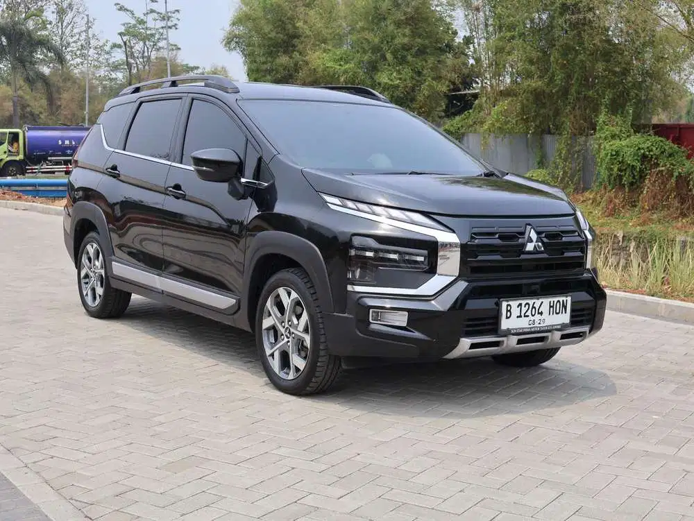 Mitsubishi Xpander Cross PP km 13 rb 2024