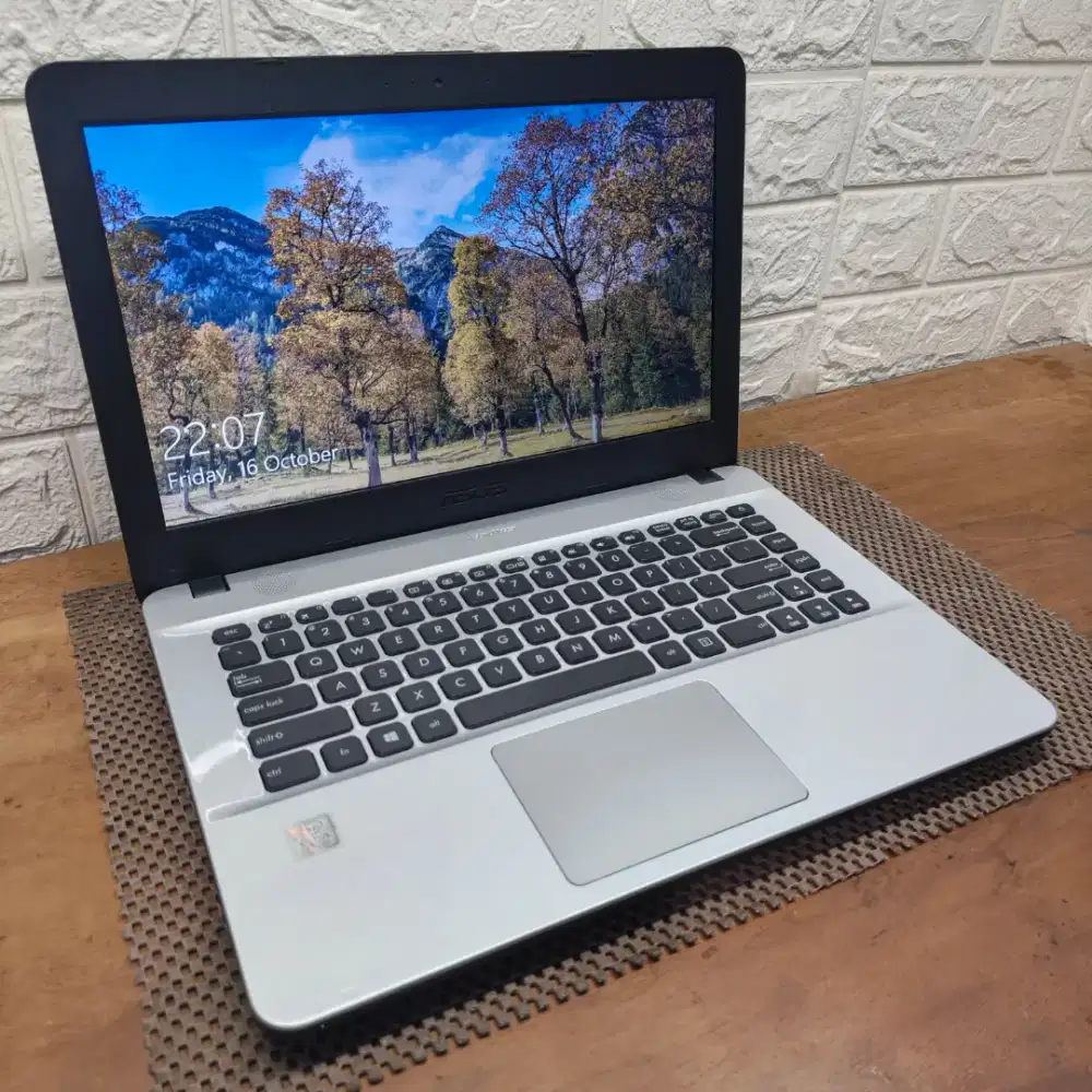 Asus X441U intel Core i3 Gen-7 (8/128+500gb) 14 inch MULUSS