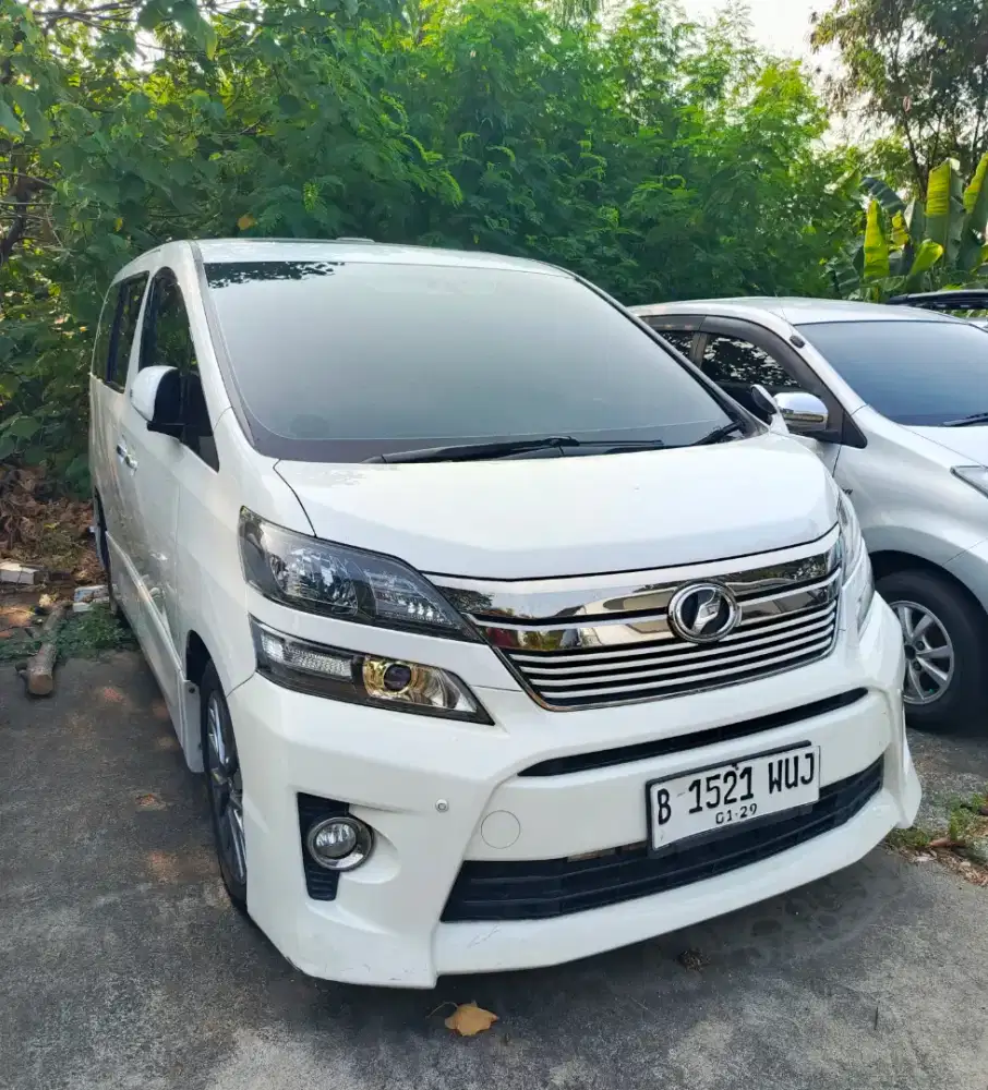 2013 Toyota Vellfire Z 2.4 AT Bensin