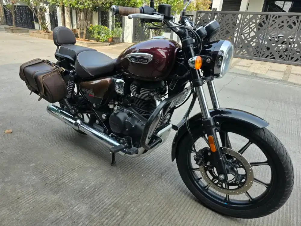 ROYAL ENFIELD METEOR 350CC MOTOR ANTIK