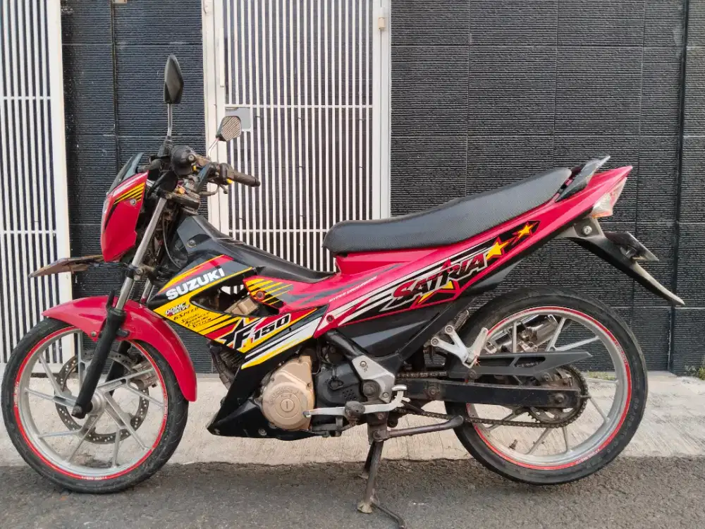 SUZUKI SATRIA FU FACELIFT TH 2015 MOTOR MESIN BODY BAGUS SIAP PAKAI