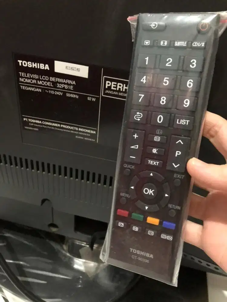 REMOTE TV LCD TOSHIBA CT-90366 ORIGINAL(Secondhand) Recommended.