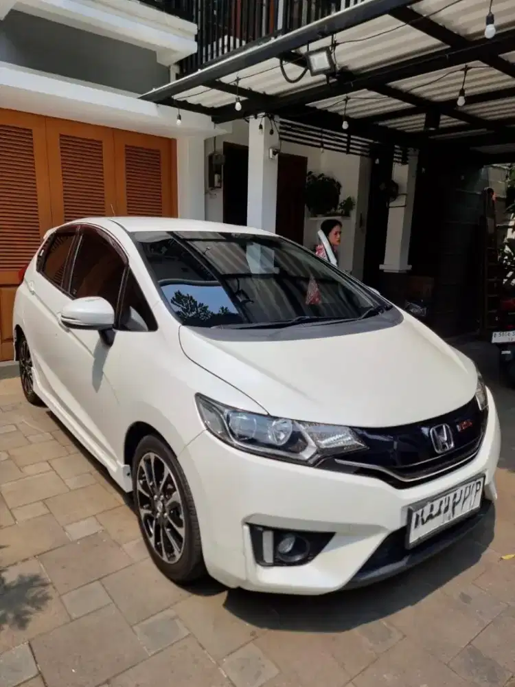 Honda Jazz 1.5 RS Automatic Thn.2016 Putih
