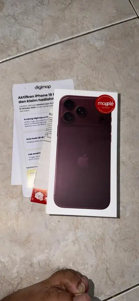 Iphone 18 pro max burgundy 256gb