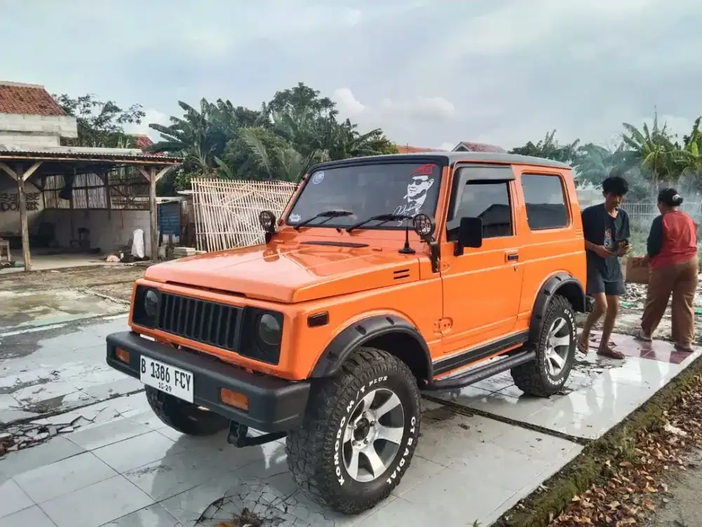 Jual mobil kesayangan jimny
