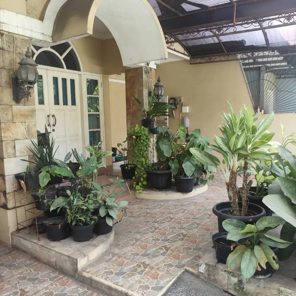 Dijuam rumah lt.2 murah