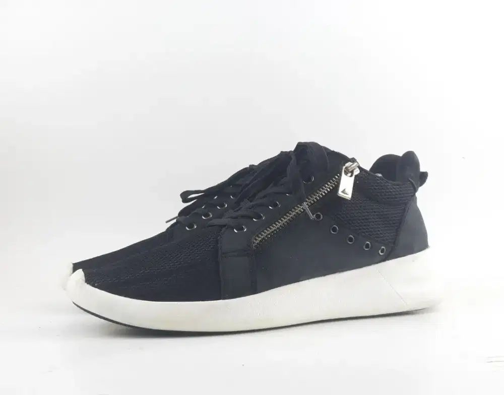 ALDO SNEAKERS ORIGINAL BLACK & WHITE