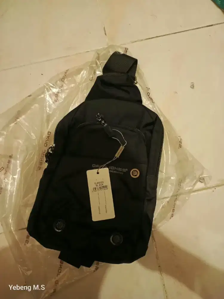 Dijual tas limited edition merk David jones original full black