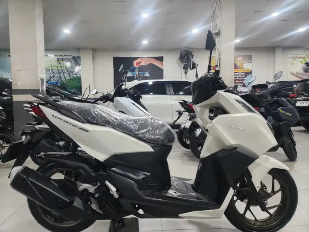 VARIO 160 CBS KM LOW KONDISI TERAWAT MULUS SIAP PAKAI
