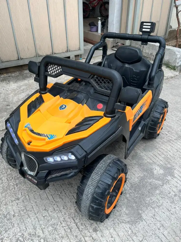 Mobil aki mainan anak