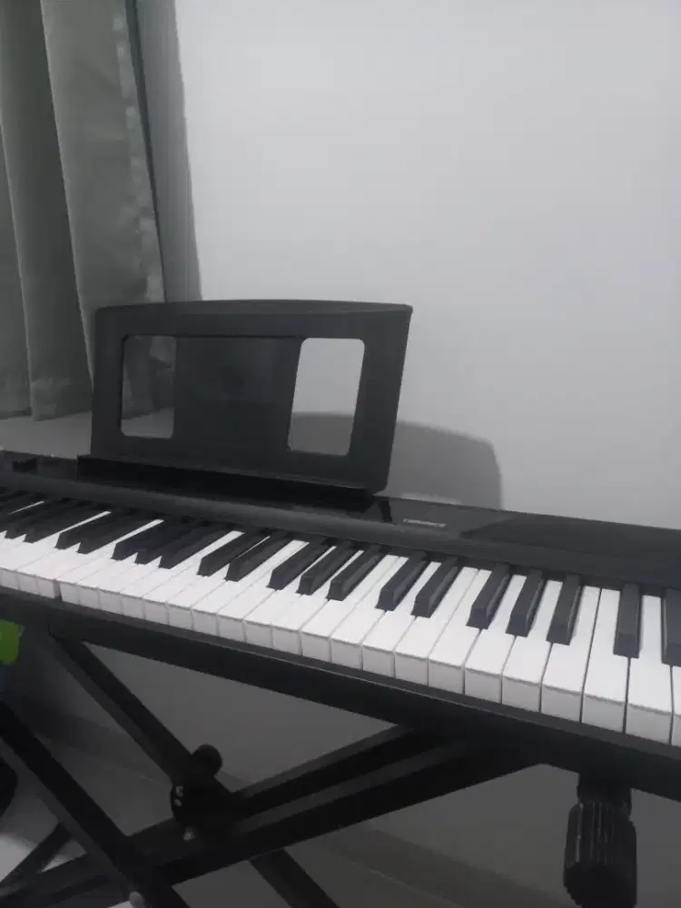Piano Lipat Terence V50 (Black)
