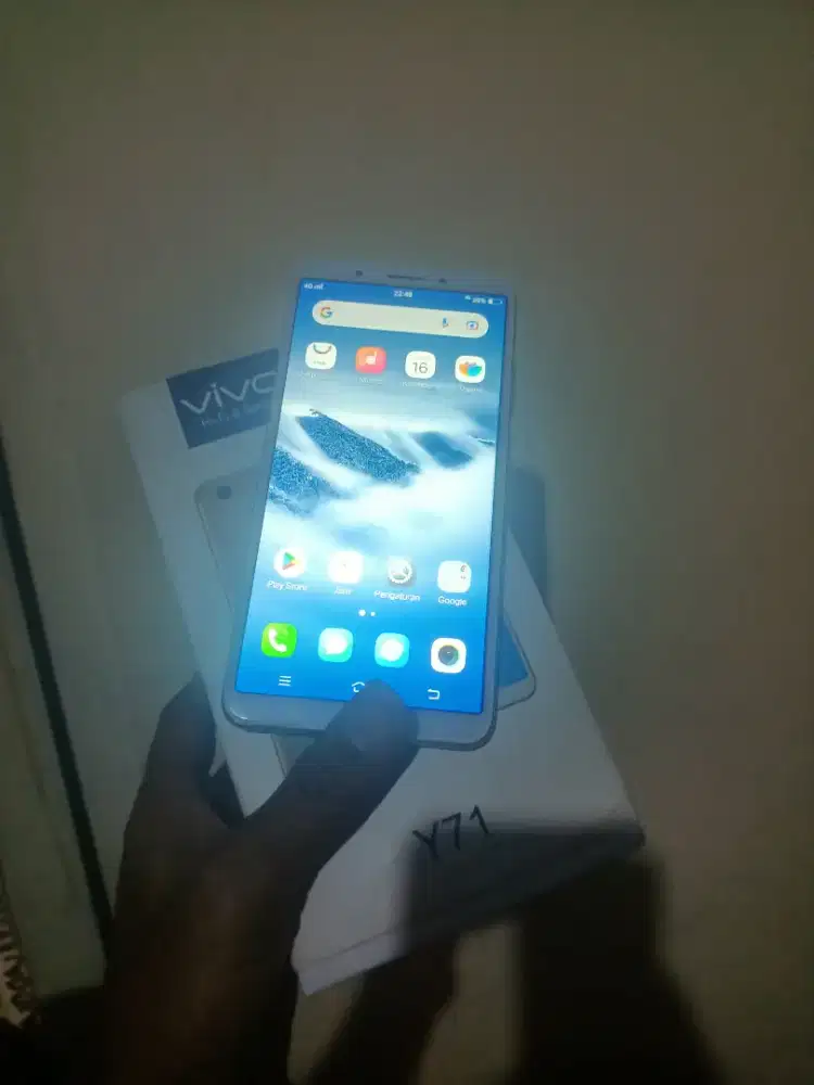 Vivo y71 ram 6/128 refurbis mlus normal semua nya lkp