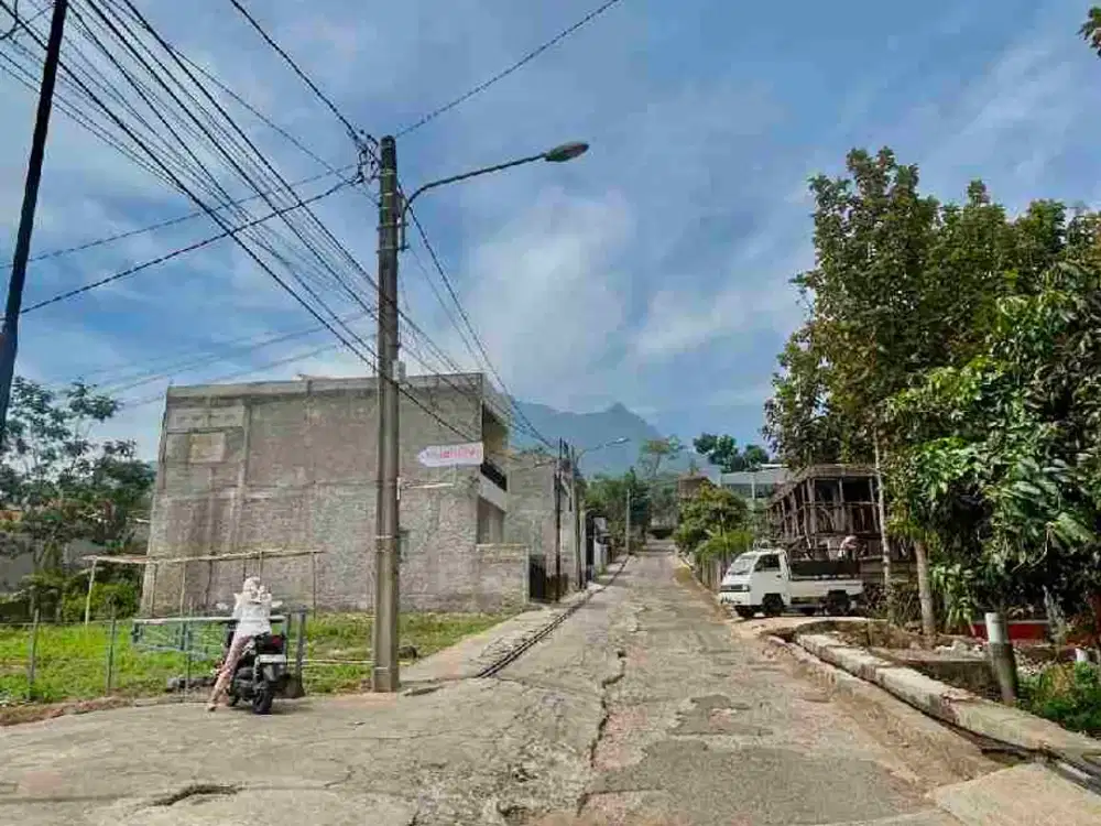 Dijual Tanah kavling murah samping jln Desa di cibiru wetan