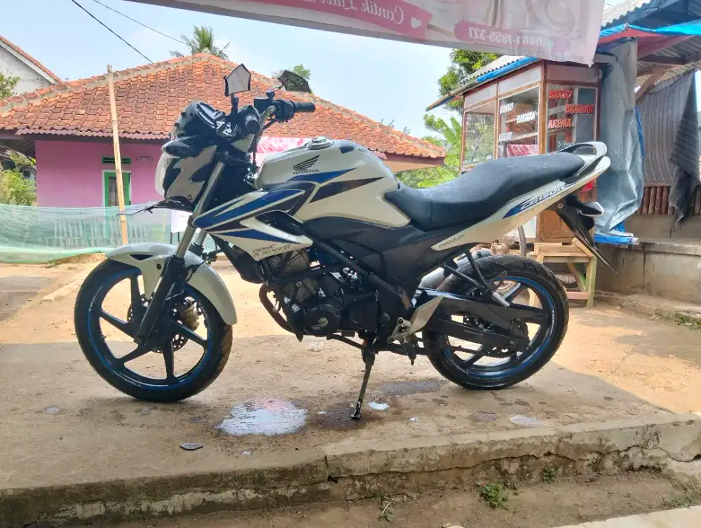 CB 150R 2014 street fighter