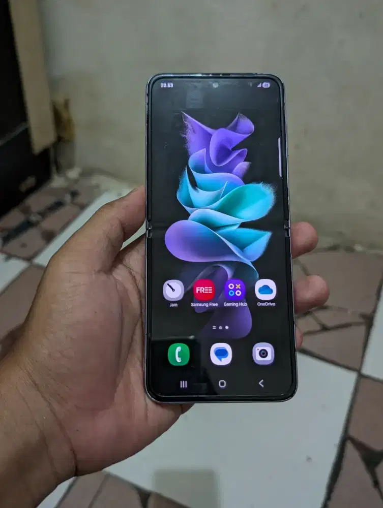 Samsung Z Flip 3 256 sein