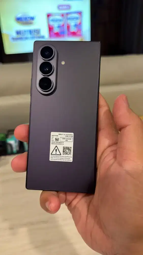 Z Fold 8 ultra 12/512GB 2 Minggu pake like new perfek