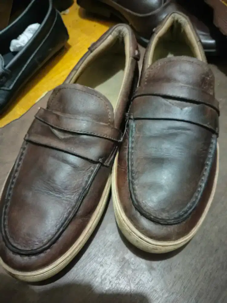 Sepatu casual loafer tods