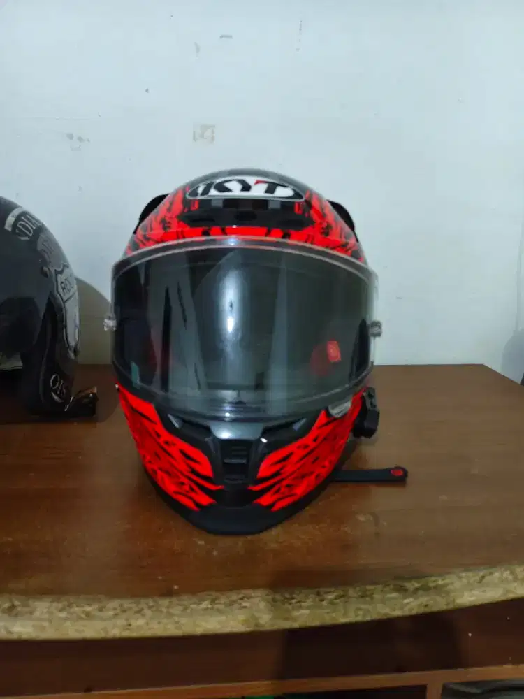 Helm kyt striker