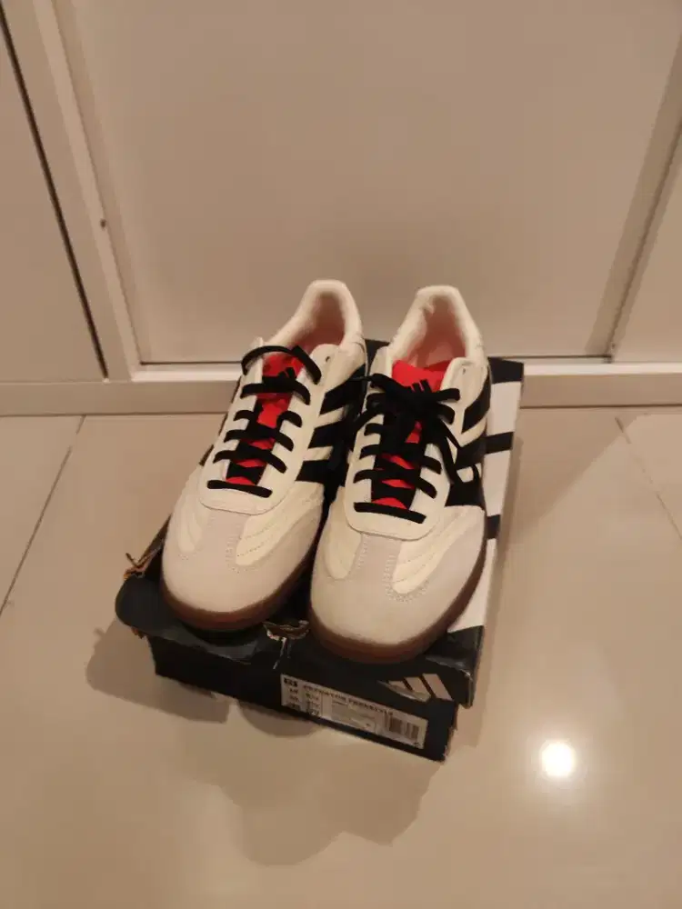 Sepatu Futsal Adidas Predator Freestyle