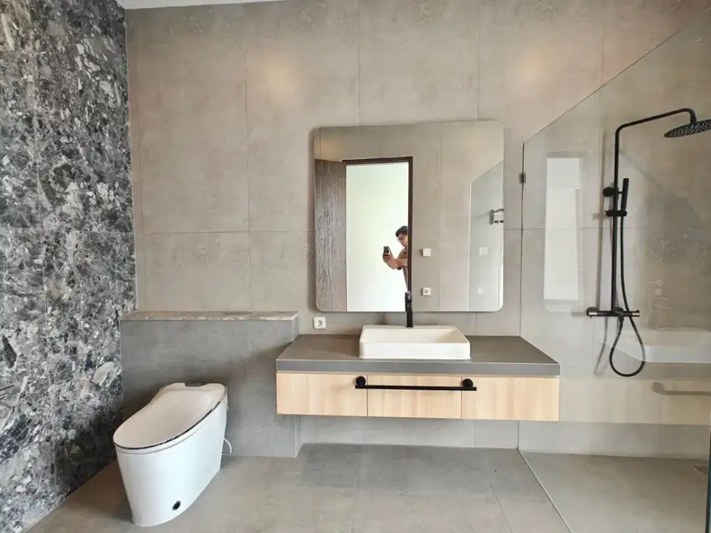 Dijual Rumah 3 Lantai di Alam Sutera Feronia, Tanerang selatan