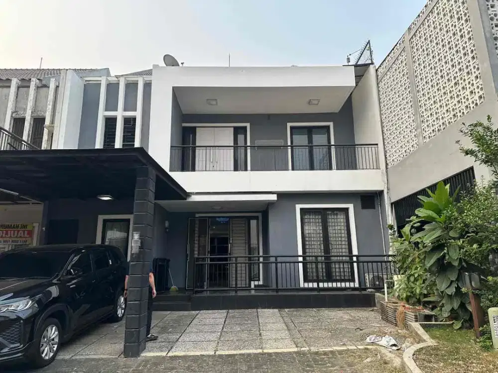 Dijual Cepat Rumah Mewah Dua Lantai SHM di Raffleshills Cibubur