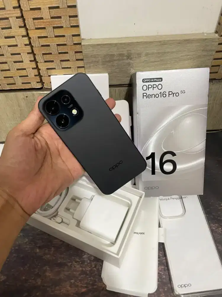 Oppo Reno 16 Pro 5G 12/256 Garansi Resmi