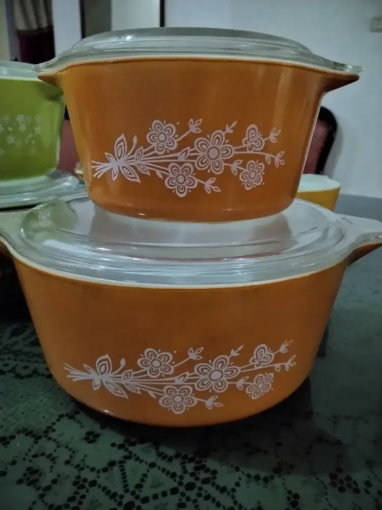 Cinderella casserole motif butterfly gold