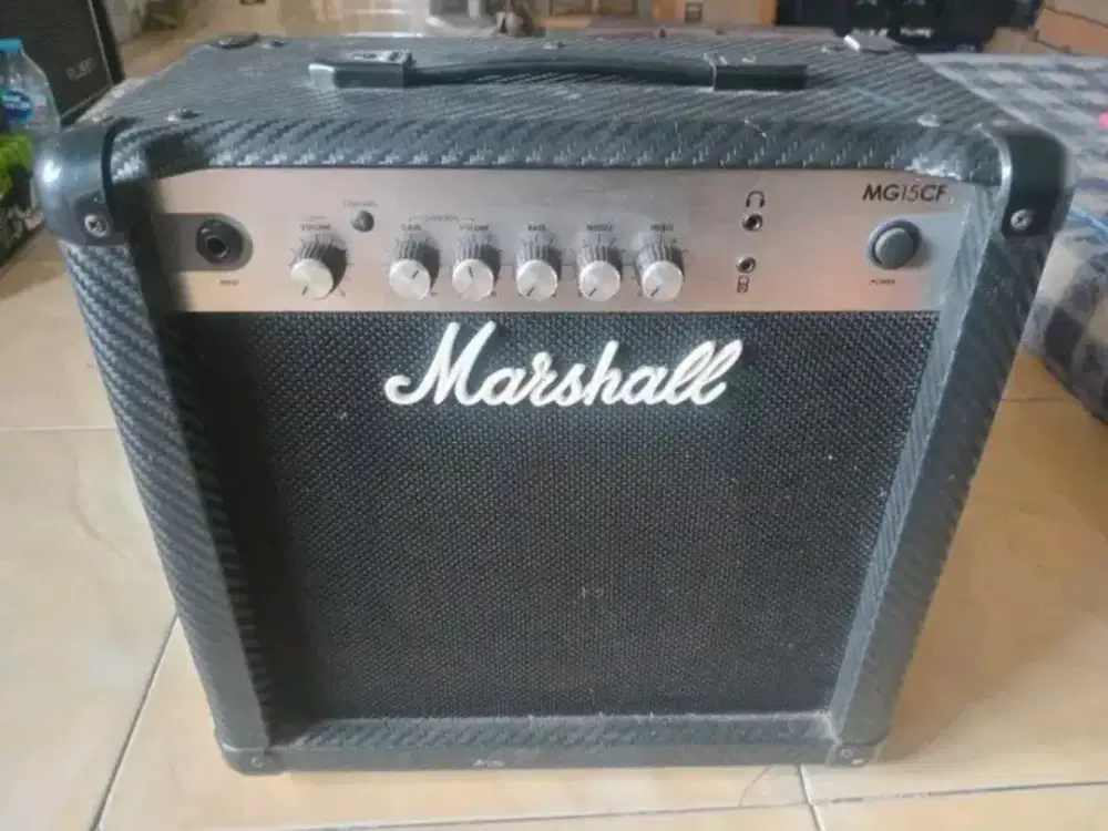 Ampli Gitar Marshall MG15CF