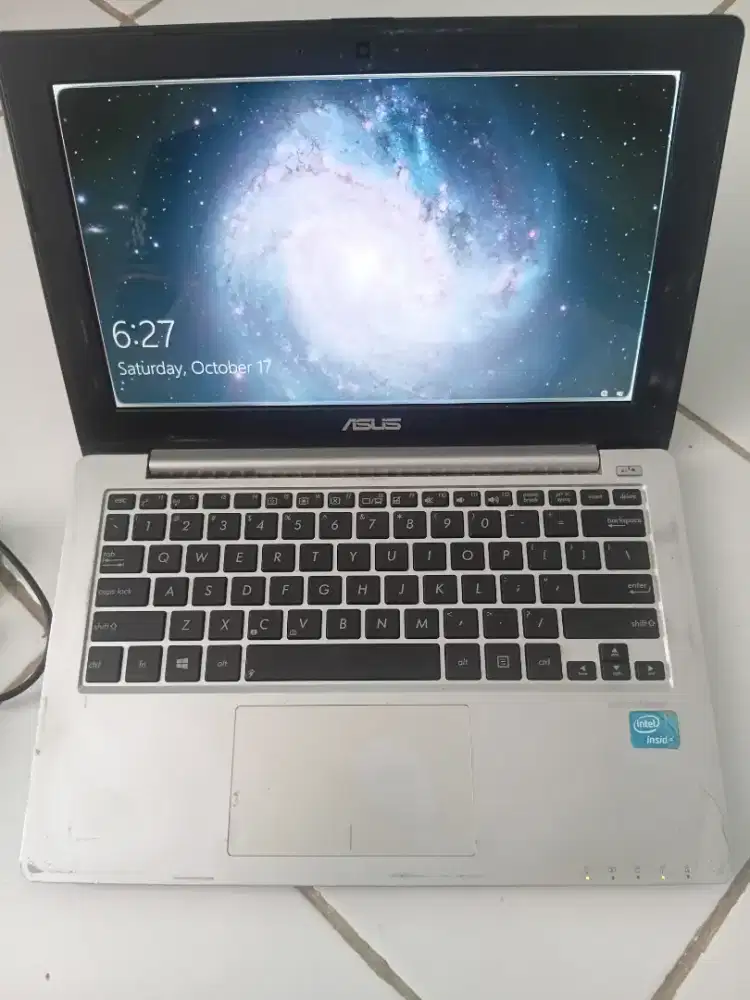Asus X 200 normal berkualitas