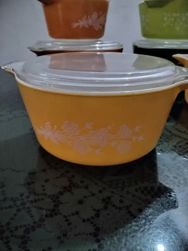 Mangkok vintage pyrex USA butterfly gold