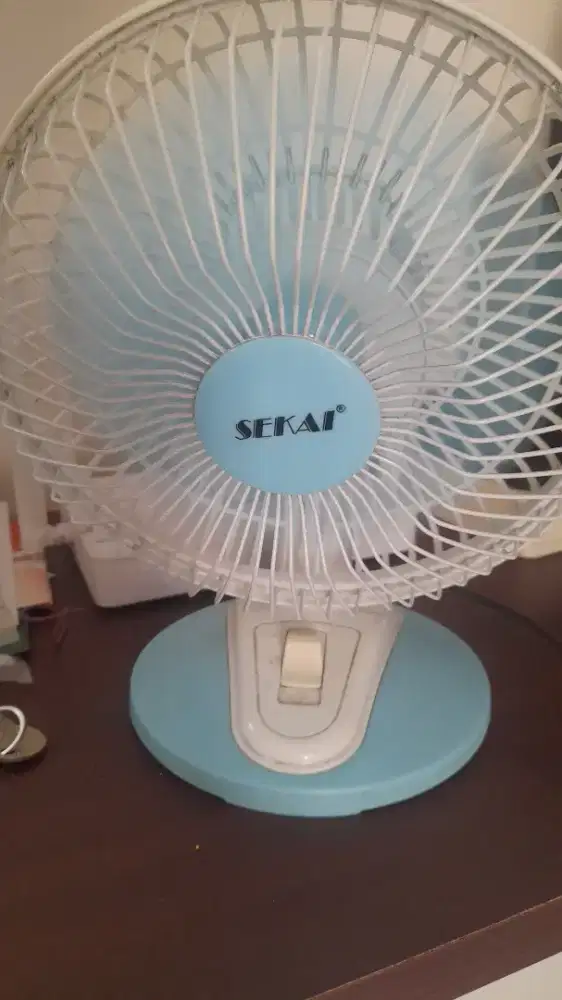 Kipas Angin Awet Merek Sekai