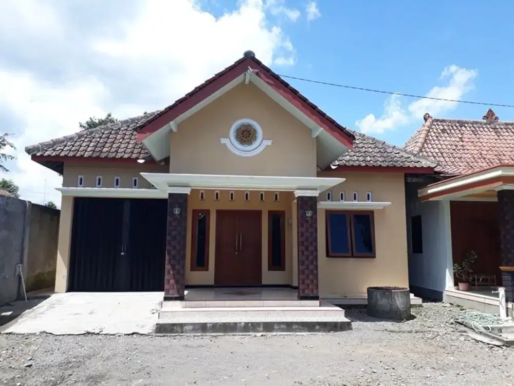 Disewakan Rumah 4 Kamar Dekat Terminal Condongcatur Cocok Untuk Kantor, Hunian Keluarga & Mahasiswa