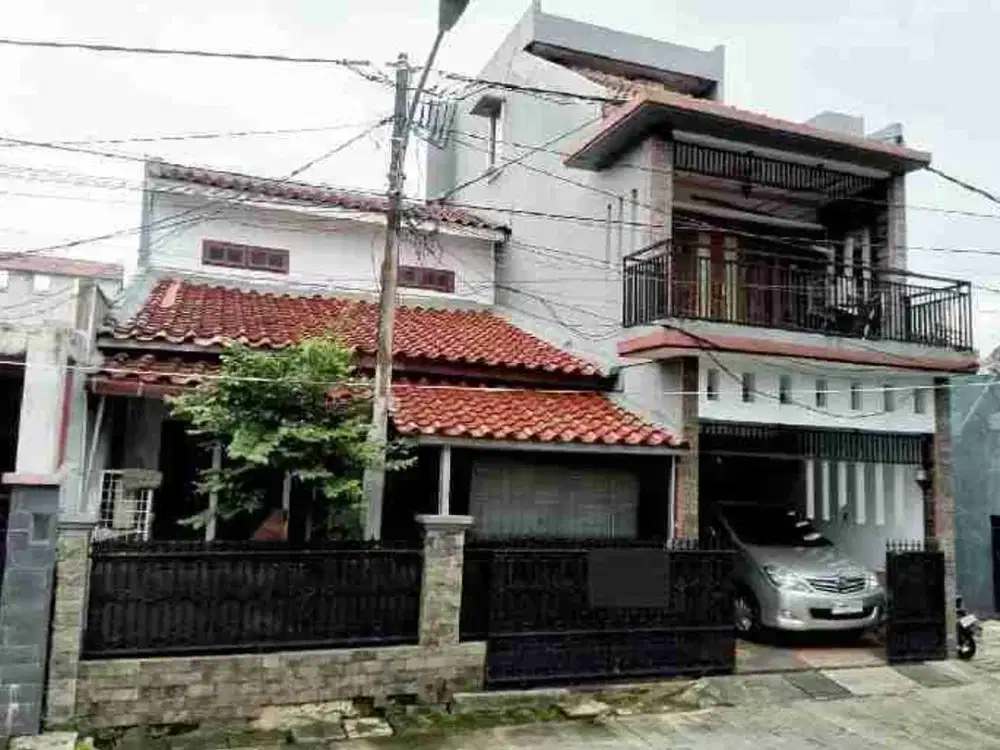 Rumah 2 Lantai di Bintara