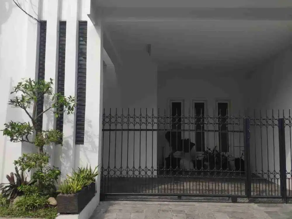 KONTRAKAN SAWOJAJAR 3 KAMAR PERUMAHAN