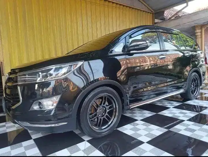 INNOVA VENTURER 2018 NEGO CASH ONLY