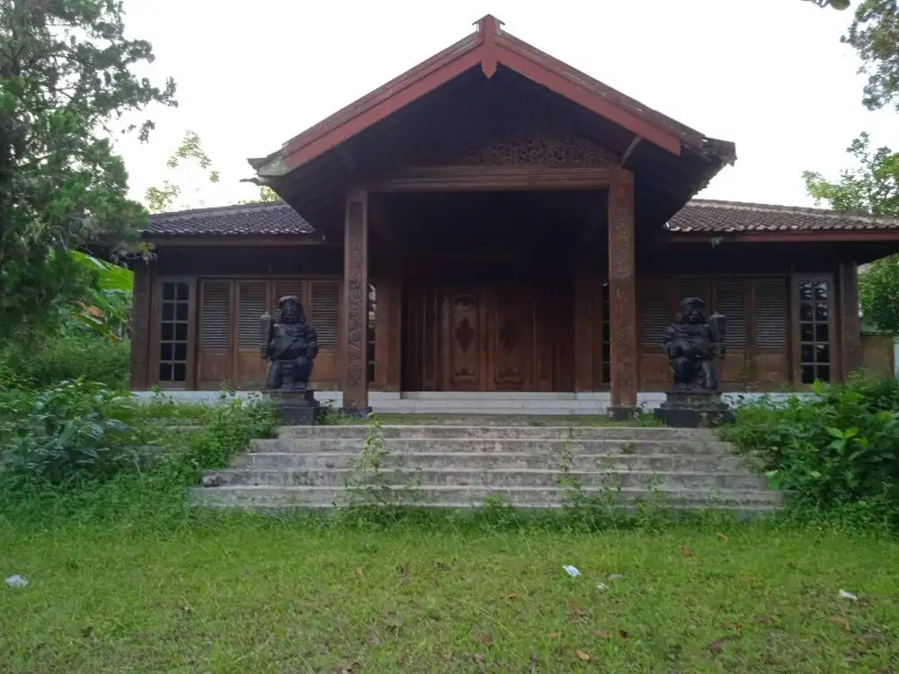 Tanah Pekarangan dan Rumah Joglo