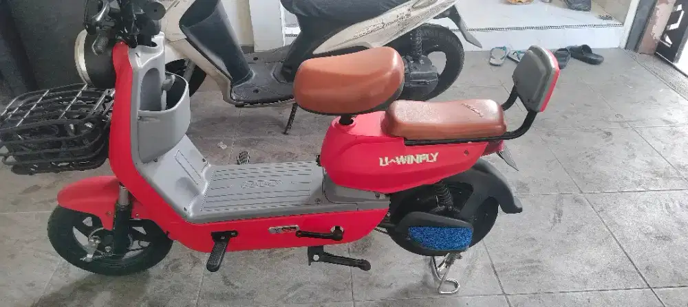 Sepeda listrik uwinfly d7s