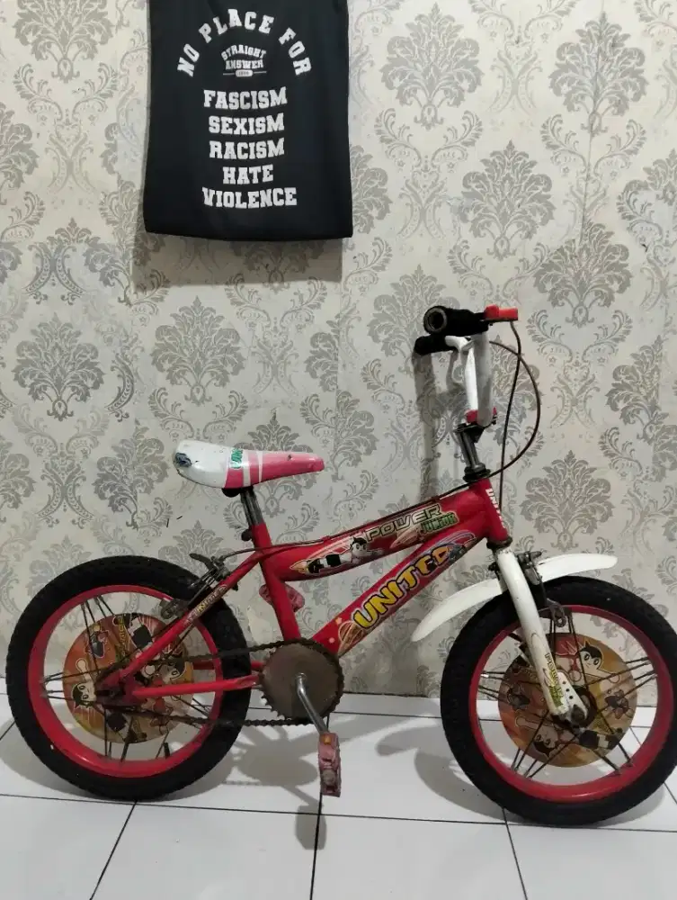 Sepeda BMX anak ukuran 16 untuk usia 4 sampai 7 tahun